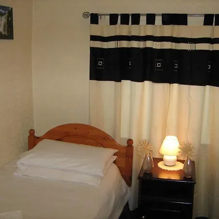 Bridge House * Tullamore